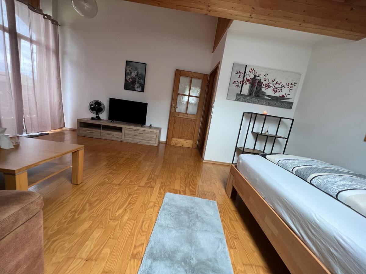 D&R Appartement Bei ローゼンハイム エクステリア 写真